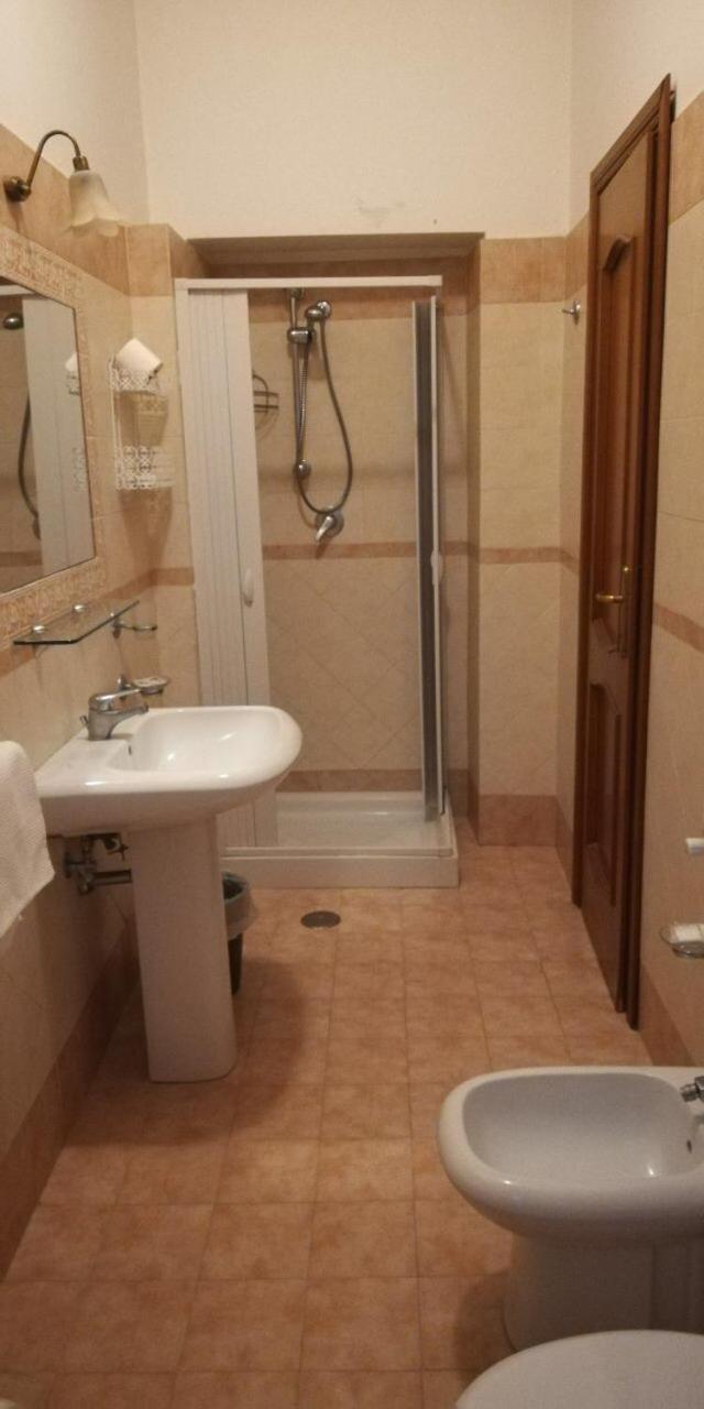 Hotel Universo Fiuggi Bagian luar foto